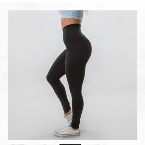 BuffBunny Pants - BUFFBUNNY Athena leggings size small BuffBunny Pants - BUFFBUNNY Athena leggings size small
